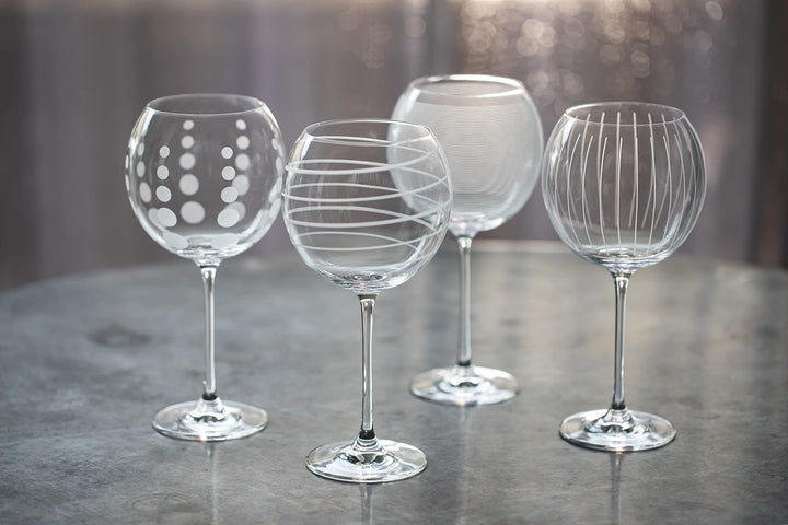 Mikasa Cheers – Lot de 4 Verres à Cocktails Copa Ballon en Cristal Gravé, 724 ml, Élégance et Originalité